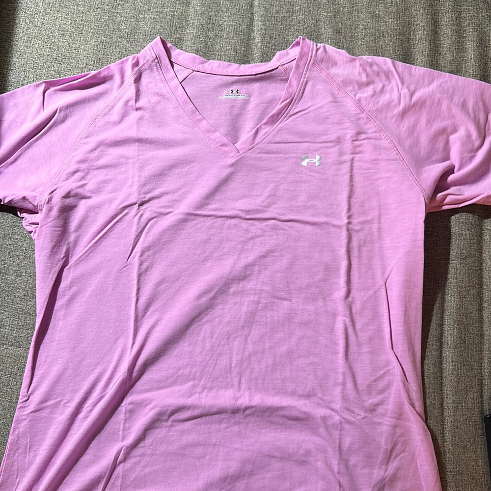 Under Armour V Neck t-shirt